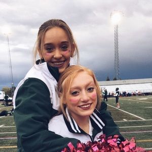 Meet your Posher, Alexis